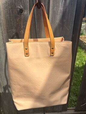 VGUC Vintage RARE Louis Vuitton Marshmallow Vernis small tote with COA